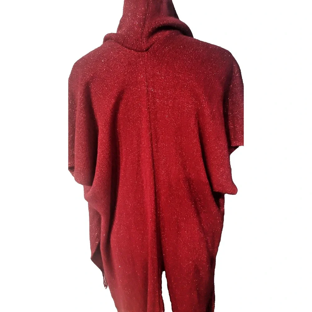 Women's Red Poncho Hooded‎ Knit Shawl whit Ruffle.